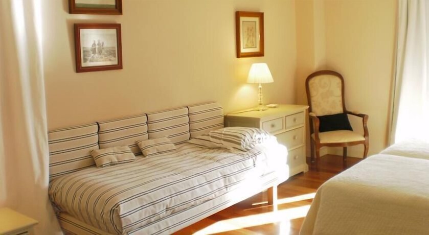 Imagen de la habitación del Hotel Santa Coloma del Camino. Foto 4