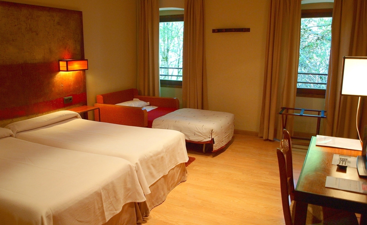 Imagen de la habitación del Hotel Santa Cristina, Canfranc-Estación. Foto 10