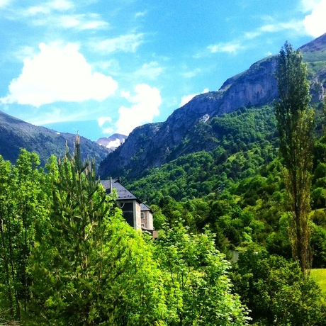 Imagen general del Hotel Santa Cristina, Canfranc-Estación. Foto 2