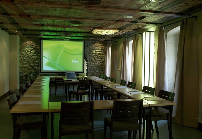 Imagen de los interiores del Hotel Santa Cristina, Canfranc-Estación. Foto 15