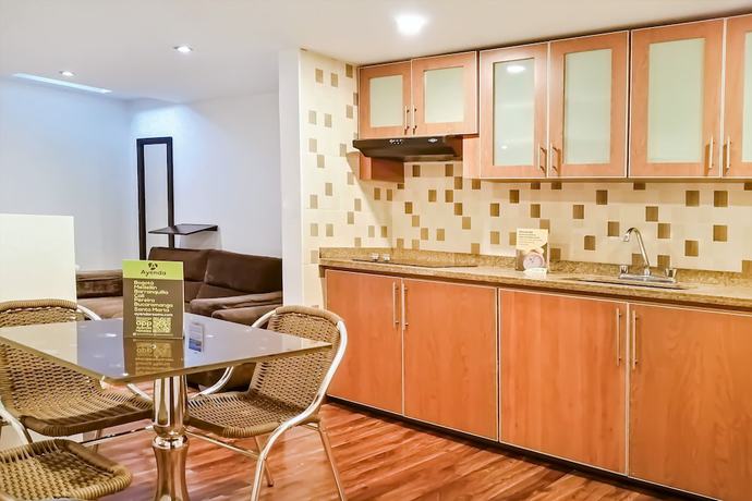 Imagen de la habitación del Hotel Santa Cruz Bogota. Foto 15
