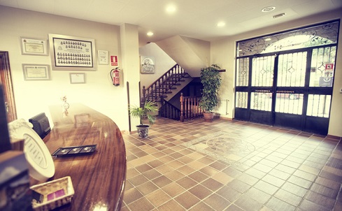 Imagen de los interiores del Hotel Santa Cruz, Cangas de On&iacute;s. Foto 12