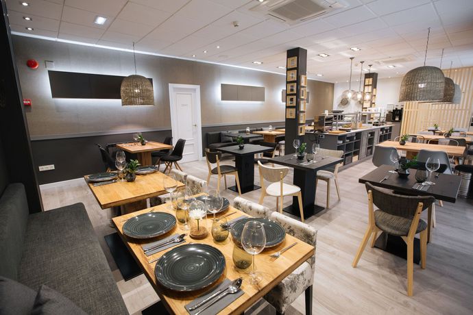 Imagen del bar/restaurante del Hotel Santa Cruz, Cangas de On&iacute;s. Foto 2
