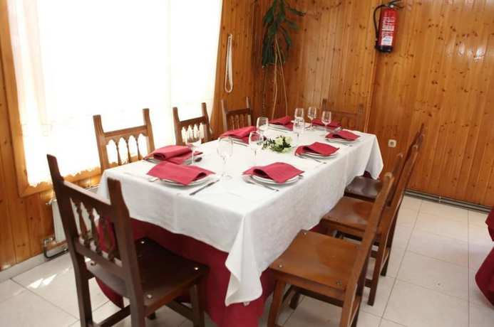 Imagen del bar/restaurante del Hotel Santa Cruz, Ordes. Foto 5