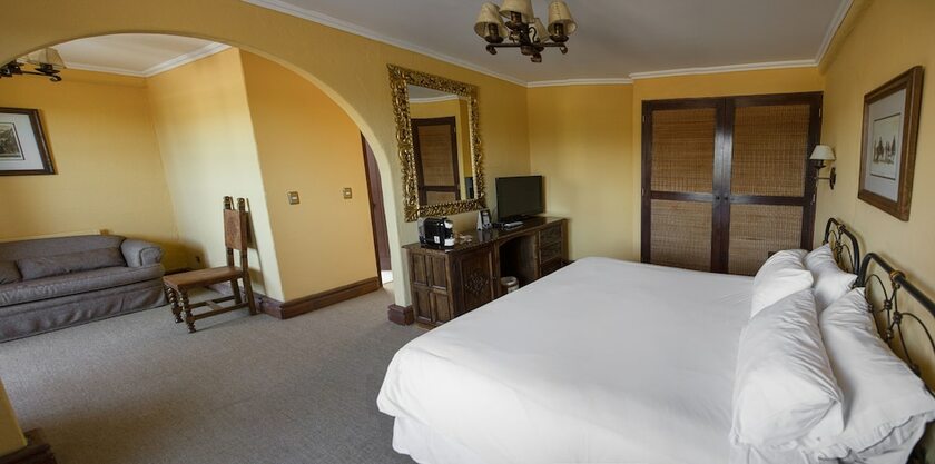 Imagen de la habitación del Hotel Santa Cruz Plaza. Foto 16