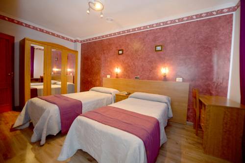 Imagen de la habitación del Hotel Santa Cruz, Ribadeo. Foto 17