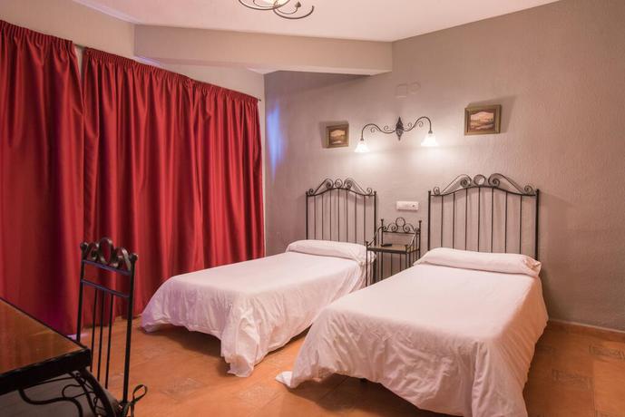 Imagen de la habitación del Hotel Santa Cruz, Sierra Nevada. Foto 7