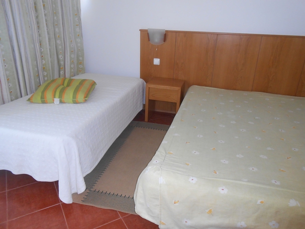 Imagen de la habitación del Hotel Santa Cruz, Silveira. Foto 3