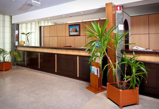 Imagen de los interiores del Hotel Santa Cruz, Silveira. Foto 10