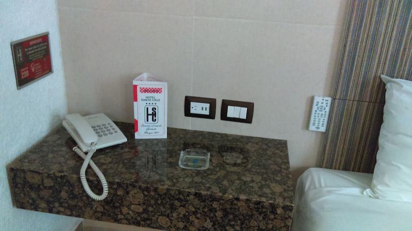 Imagen de la habitación del Hotel Santa Cruz, Tlalnepantla. Foto 5