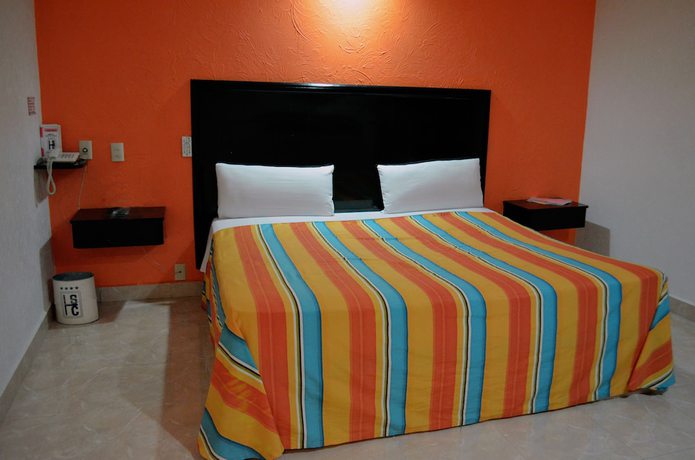 Imagen de la habitación del Hotel Santa Cruz, Tlalnepantla. Foto 6