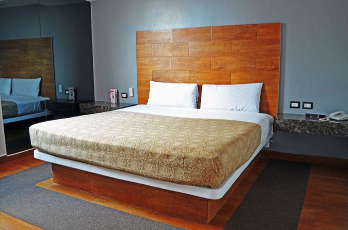 Imagen de la habitación del Hotel Santa Cruz, Tlalnepantla. Foto 13