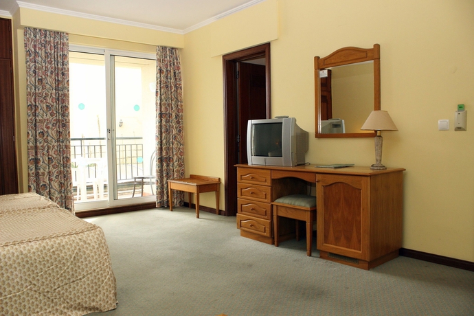 Imagen de la habitación del Hotel Santa Cruz Village. Foto 10