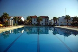 Imagen de la piscina del Hotel Santa Family Club. Foto 9