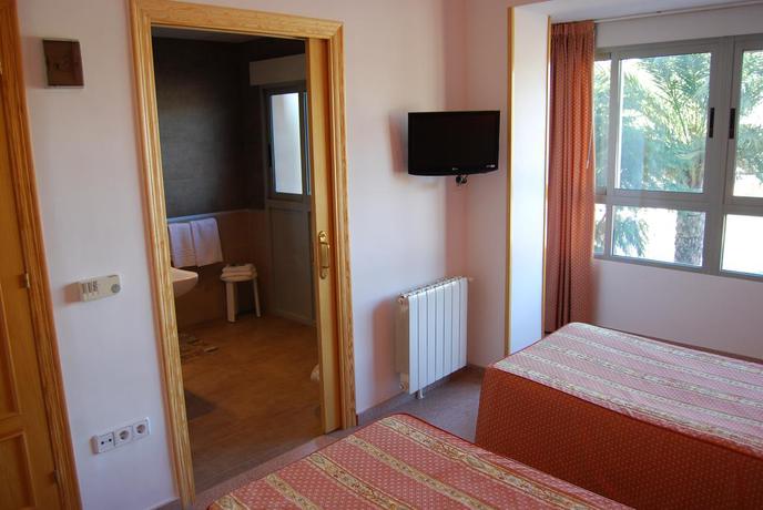 Imagen de la habitación del Hotel Santa Faz. Foto 4