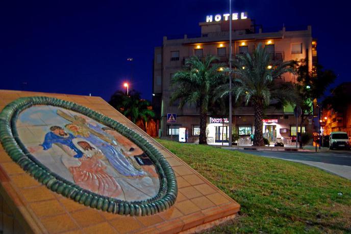 Imagen general del Hotel Santa Faz. Foto 1