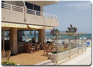 Imagen de los exteriores del Hotel Santa Fe, Calella. Foto 5