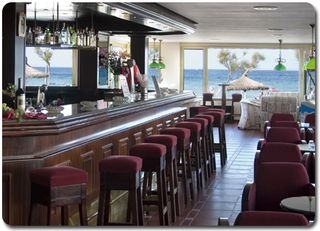 Imagen del bar/restaurante del Hotel Santa Fe, Calella. Foto 2