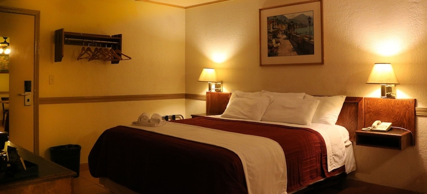 Imagen de la habitación del Hotel Santa Fe, Ciudad Juárez. Foto 9