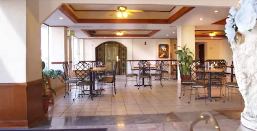 Imagen de la habitación del Hotel Santa Fe, Ciudad Juárez. Foto 16