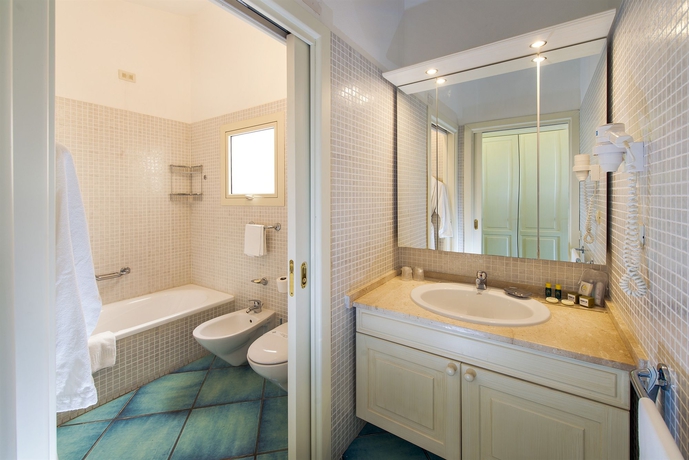 Imagen de la habitación del Hotel Santa Gilla. Foto 9