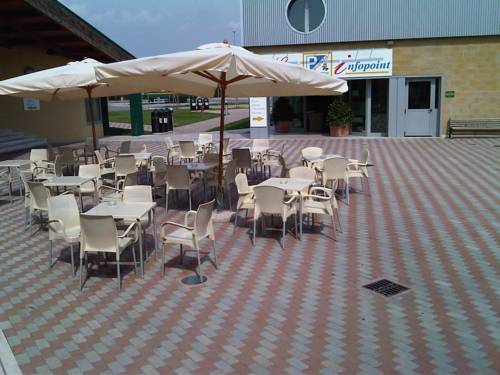 Imagen de los exteriores del Hotel Santa Giulia. Foto 9