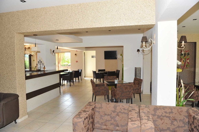 Imagen de los interiores del Hotel Santa Helena Ialysos. Foto 14