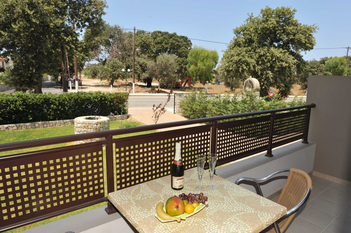 Imagen de la habitación del Hotel Santa Helena Ialysos. Foto 7