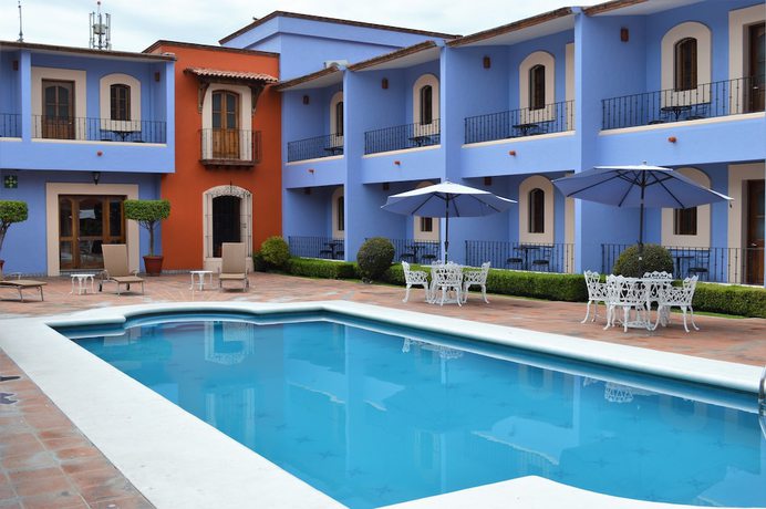 Imagen de la piscina del Hotel Santa Helena Plaza. Foto 19