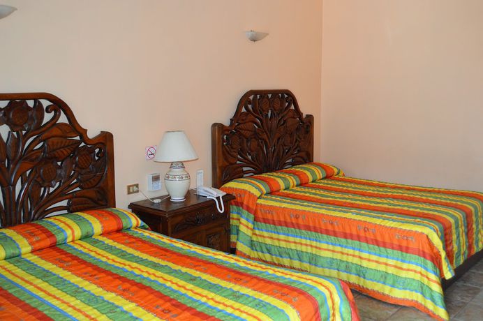 Imagen de la habitación del Hotel Santa Helena Plaza. Foto 15