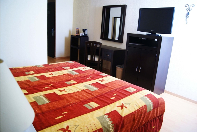 Imagen de la habitación del Hotel Santa Irene. Foto 8