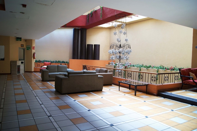 Imagen de los interiores del Hotel Santa Irene. Foto 13