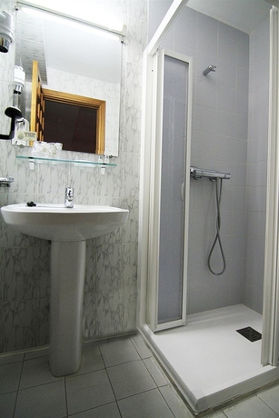 Imagen de la habitación del Hotel Santa Isabel, Toledo. Foto 2