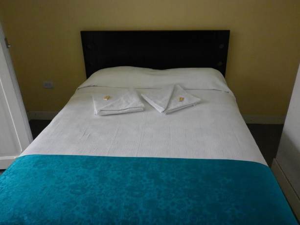 Imagen de la habitación del Hotel Santa Juana. Foto 11