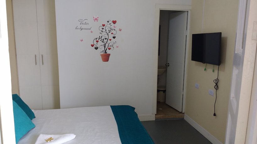 Imagen de la habitación del Hotel Santa Juana. Foto 16