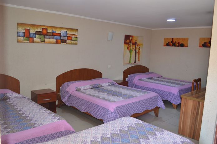 Imagen de la habitación del Hotel Santa Laura. Foto 6