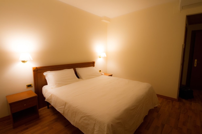 Imagen de la habitación del Hotel Santa Lucia, Bastia Umbra. Foto 11