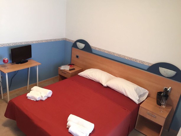 Imagen de la habitación del Hotel Santa Lucia, Corigliano Calabro. Foto 9