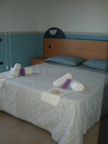 Imagen de la habitación del Hotel Santa Lucia, Corigliano Calabro. Foto 13