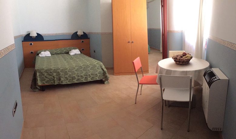 Imagen de la habitación del Hotel Santa Lucia, Corigliano Calabro. Foto 14