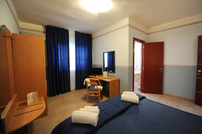 Imagen de la habitación del Hotel Santa Lucia, Corigliano Calabro. Foto 16