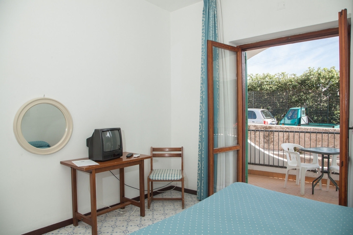 Imagen de la habitación del Hotel Santa Lucia, Cuotto. Foto 4