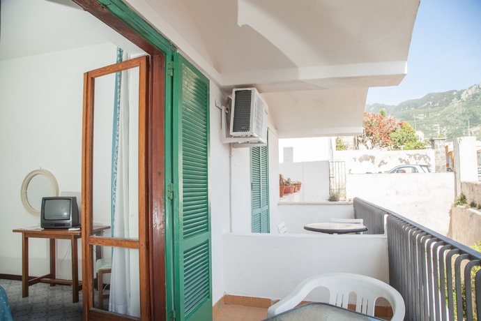 Imagen de la habitación del Hotel Santa Lucia, Cuotto. Foto 14