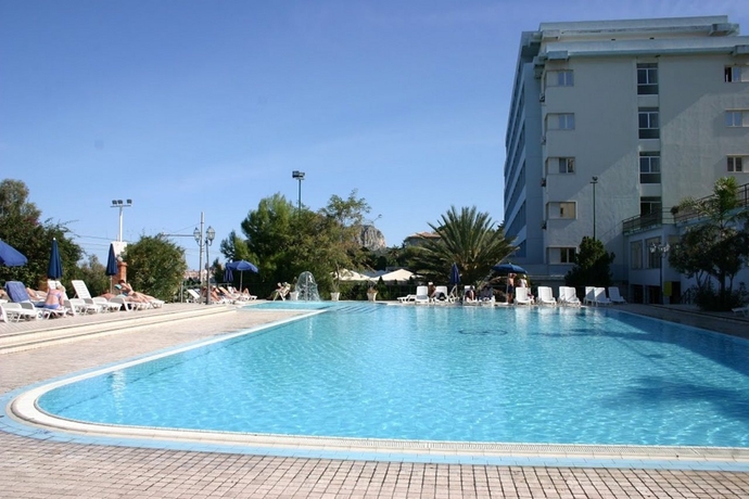 Imagen general del Hotel Santa Lucia Le Sabbie D'oro. Foto 10