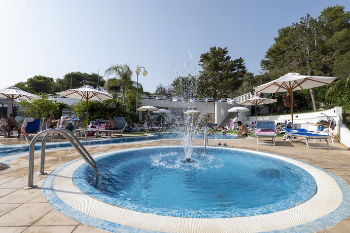 Imagen de la piscina del Hotel Santa Lucia, Santa Cesárea Terme. Foto 15