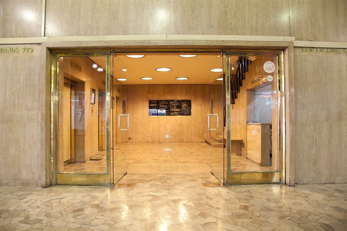 Imagen general del Hotel Santa Lucia, Santigo. Foto 2