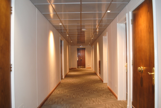 Imagen de los interiores del Hotel Santa Lucia, Santigo. Foto 9