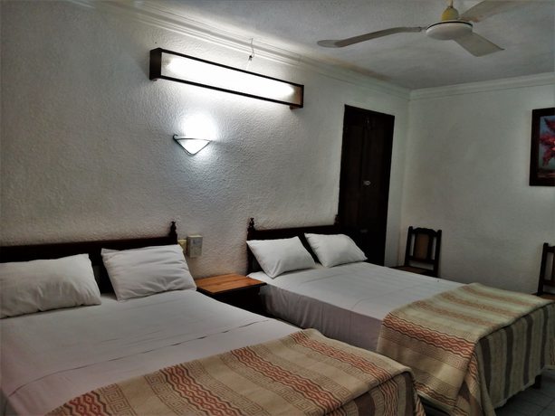 Imagen de la habitación del Hotel Santa Lucía, Mérida. Foto 5