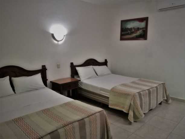 Imagen de la habitación del Hotel Santa Lucía, Mérida. Foto 12