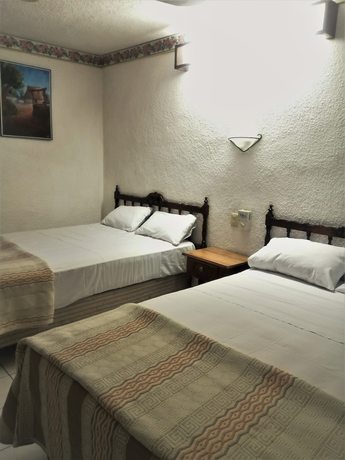 Imagen de la habitación del Hotel Santa Lucía, Mérida. Foto 16